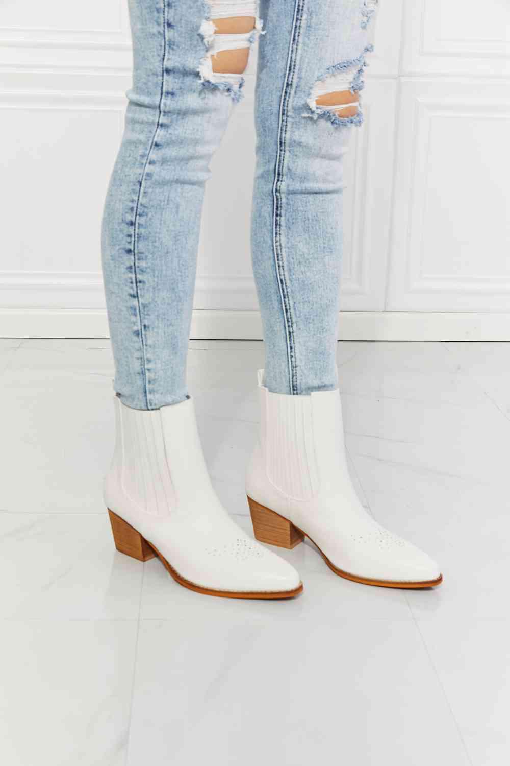 Love the Journey Stacked Heel Chelsea Boot in White-Melody, Ship from USA-White-6-[option4]-[option5]-[option6]-Womens-USA-Clothing-Boutique-Shop-Online-Clothes Minded